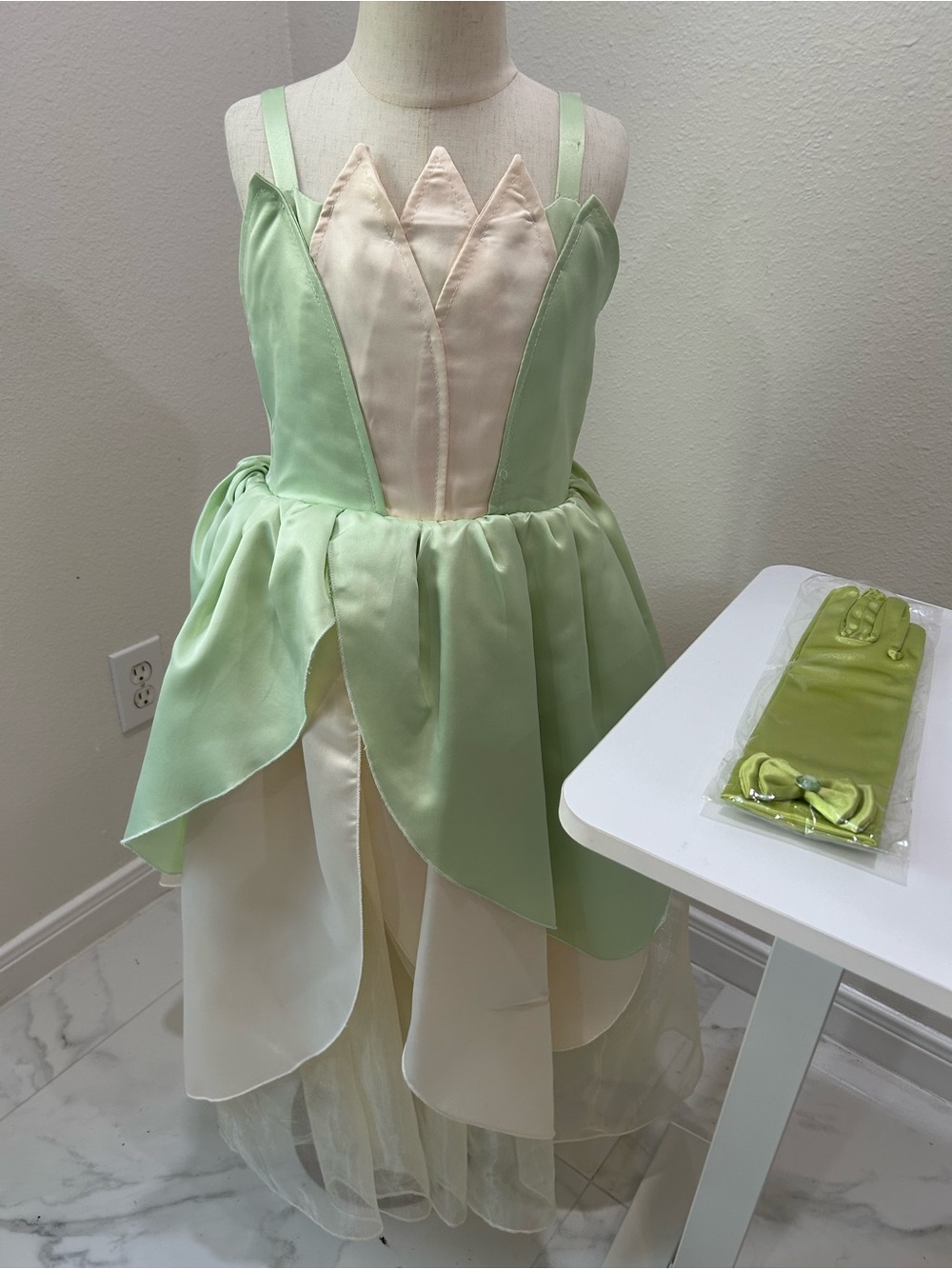 Tiana Princess Disney Inspired Fairy Princess Halloween Costume Dress, Sz 10/11